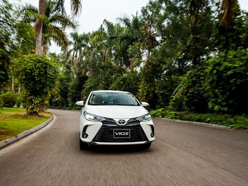 voi-cac-phien-ban-se-ra-mat-2024-toyota-vios-chinh-thuc-buoc-sang-the-he-moi.jpg