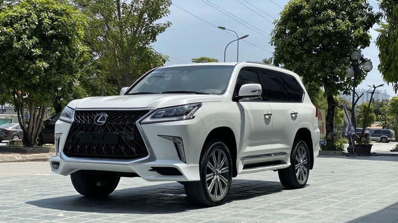 Tham-khao-gia-xe-lexus-0000.jpg