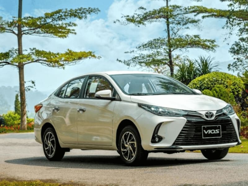 theo-cong-bo-cua-hang-muc-tieu-thu-nhien-lieu-cua-toyota-vios-khoang-5.8l-5.9l-100km.jpg